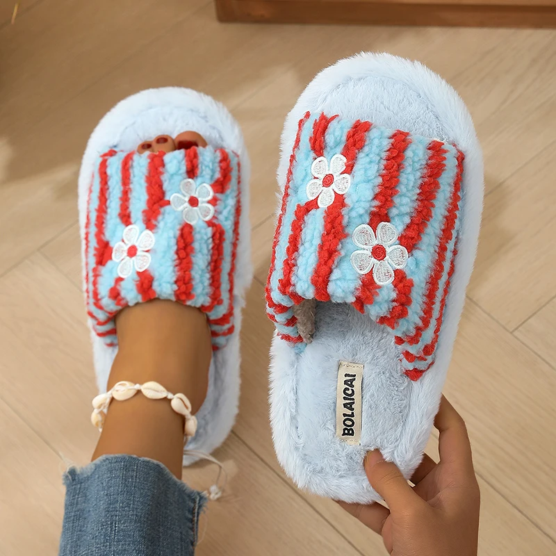 Pantoufles en peluche à rayure - Women'S Fashion Korea avis et prix