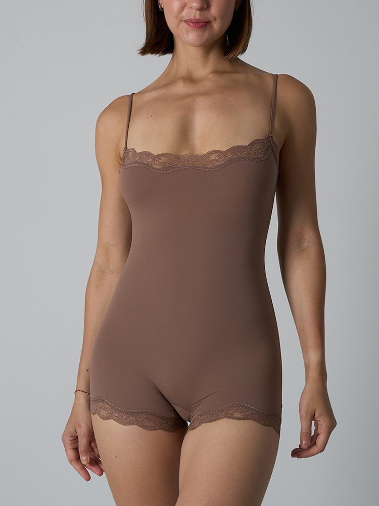 Combinaison à bretelles avec b - Lace Trim Cami avis et prix